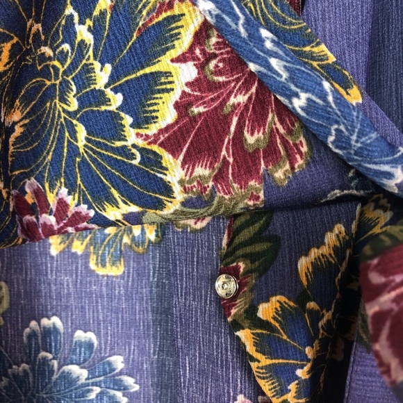 EMELIA Floral Wrap Blouse Top Size Large - Picture 7 of 10